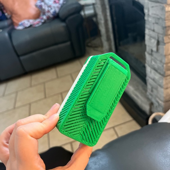 Meet your Posher, Alyssa - Picture 6 of 11